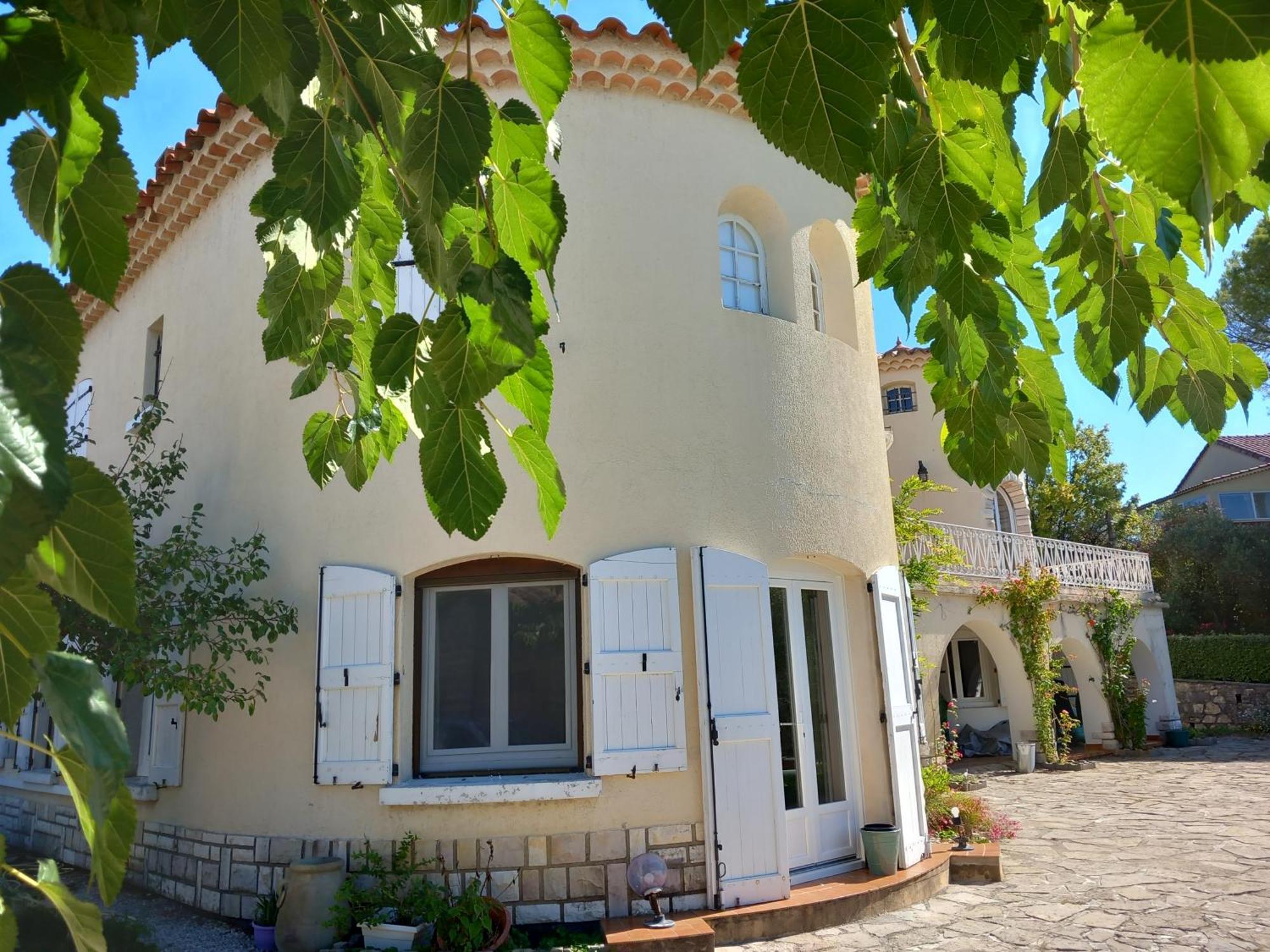 Hotel Le Relais Fleuri Alès Esterno foto